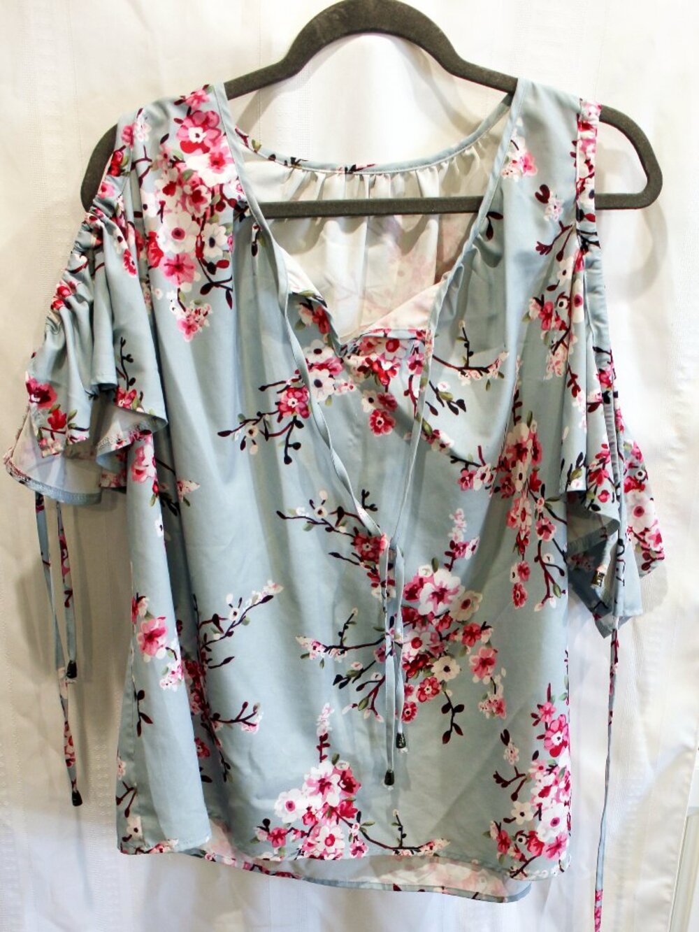 Women’s XXL Blue Pink Floral Cold Shoulder Blouse Tie Neck Boho Top